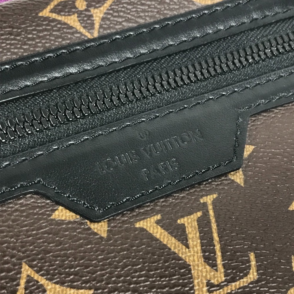 LOUIS VUITTON Brown Monogram Canvas Pochette Shoulder Bag - Picture 13 of 15